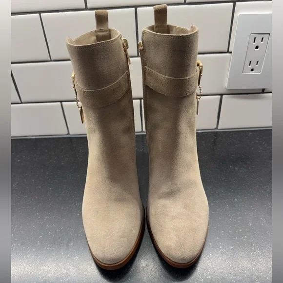 COACH Olivia Suede Bootie Women's Boots Oat Color Size 6.5 Heel Side Zip Gold - Picture 7 of 14